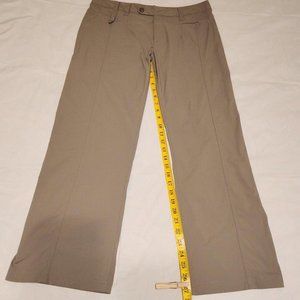 Royal Robbins Women's  Khaki Pants Size 12 Short
